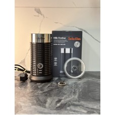 خفاقة الحليب وصانعة الرغوة تعمل على الساخن والبارد